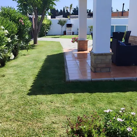 Refugio Familiar Chalet Privado Con Piscina Portatil Familias Y Parejas I Conil De La Frontera